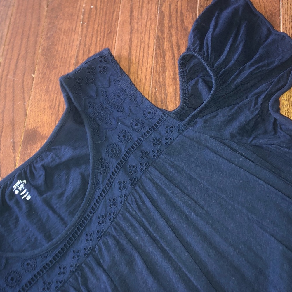 Crown & Ivy cold shoulder blouse